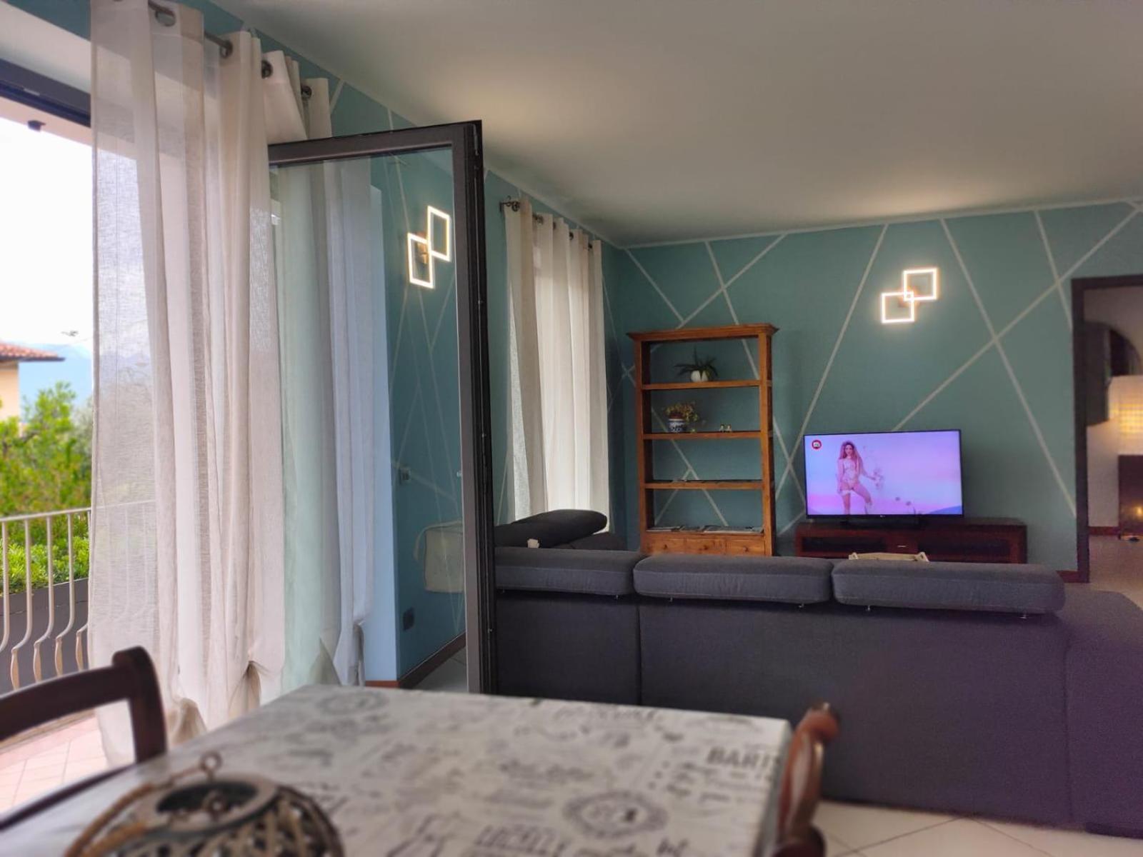 Garda Dreams Apartment Torri del Benaco Kültér fotó
